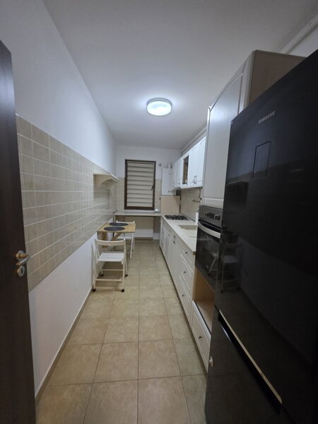 Metrou Mihai Bravu, strada Penes Curcanul, bloc 2015, centrala, parcare